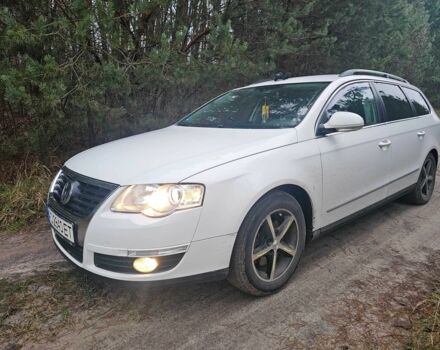 Белый Фольксваген Пассат Вариант, объемом двигателя 2 л и пробегом 290 тыс. км за 6500 $, фото 1 на Automoto.ua