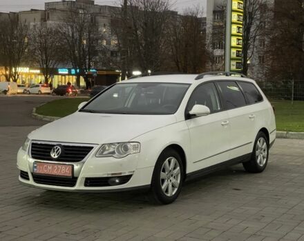 Белый Фольксваген Пассат Вариант, объемом двигателя 2 л и пробегом 273 тыс. км за 4999 $, фото 10 на Automoto.ua