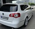 Белый Фольксваген Пассат Вариант, объемом двигателя 2 л и пробегом 250 тыс. км за 7200 $, фото 2 на Automoto.ua