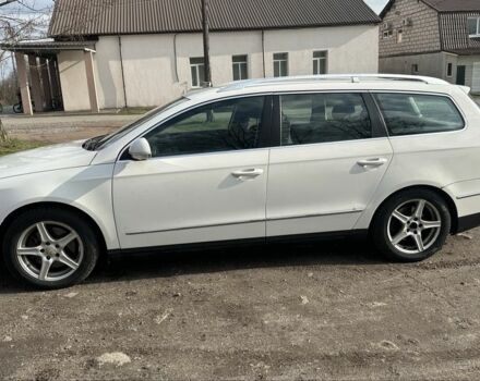 Белый Фольксваген Пассат Вариант, объемом двигателя 2 л и пробегом 400 тыс. км за 6000 $, фото 1 на Automoto.ua