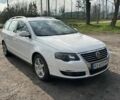 Белый Фольксваген Пассат Вариант, объемом двигателя 2 л и пробегом 400 тыс. км за 6000 $, фото 3 на Automoto.ua