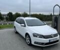 Фольксваген Пассат Вариант 2011 в Львове на Automoto.ua Белый Фольксваген Пассат Вариант, объемом двигателя 2 л и пробегом 221 тыс. км за 7800 $, фото 2 на Automoto.ua
