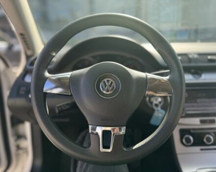 Фольксваген Пассат Вариант 2011 в Ровно на Automoto.ua Белый Фольксваген Пассат Вариант, объемом двигателя 1.6 л и пробегом 277 тыс. км за 7590 $, фото 4 на Automoto.ua