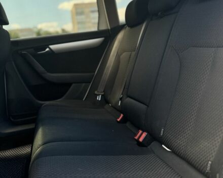 Фольксваген Пассат Вариант 2011 в Ровно на Automoto.ua Белый Фольксваген Пассат Вариант, объемом двигателя 1.6 л и пробегом 277 тыс. км за 7590 $, фото 3 на Automoto.ua