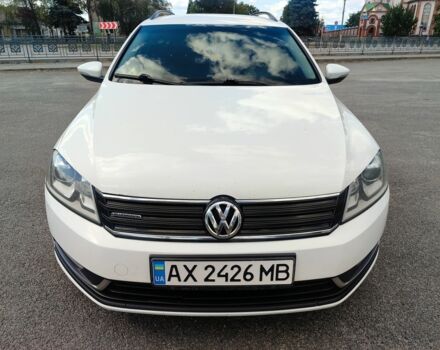 Белый Фольксваген Пассат Вариант, объемом двигателя 1.6 л и пробегом 408 тыс. км за 7500 $, фото 1 на Automoto.ua