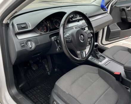 Фольксваген Пассат Вариант 2011 в Львове на Automoto.ua Белый Фольксваген Пассат Вариант, объемом двигателя 2 л и пробегом 221 тыс. км за 7800 $, фото 17 на Automoto.ua