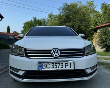 Белый Фольксваген Пассат Вариант, объемом двигателя 2 л и пробегом 270 тыс. км за 9500 $, фото 13 на Automoto.ua