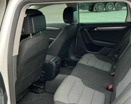 Білий Фольксваген Пассат Варіант, об'ємом двигуна 2 л та пробігом 319 тис. км за 10200 $, фото 18 на Automoto.ua