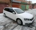 Белый Фольксваген Пассат Вариант, объемом двигателя 1.6 л и пробегом 300 тыс. км за 10000 $, фото 2 на Automoto.ua