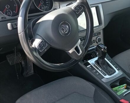 Белый Фольксваген Пассат Вариант, объемом двигателя 2 л и пробегом 330 тыс. км за 10499 $, фото 8 на Automoto.ua