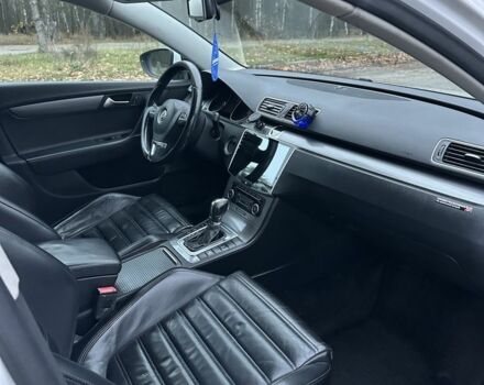 Білий Фольксваген Пассат Варіант, об'ємом двигуна 2 л та пробігом 315 тис. км за 5449 $, фото 5 на Automoto.ua