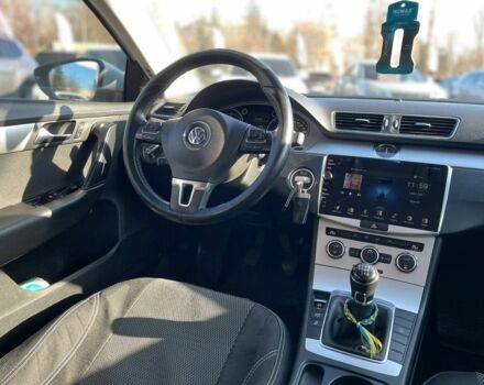 Белый Фольксваген Пассат Вариант, объемом двигателя 1.6 л и пробегом 310 тыс. км за 8700 $, фото 15 на Automoto.ua