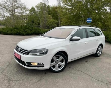 Фольксваген Пассат Варіант 2013 у Миколаєві на Automoto.ua Білий Фольксваген Пассат Варіант, об'ємом двигуна 2 л та пробігом 255 тис. км за 11600 $, фото 1 на Automoto.ua