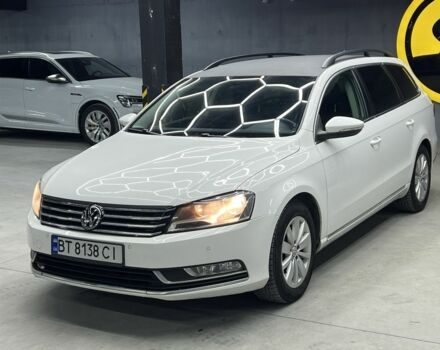 Белый Фольксваген Пассат Вариант, объемом двигателя 2 л и пробегом 270 тыс. км за 10300 $, фото 3 на Automoto.ua