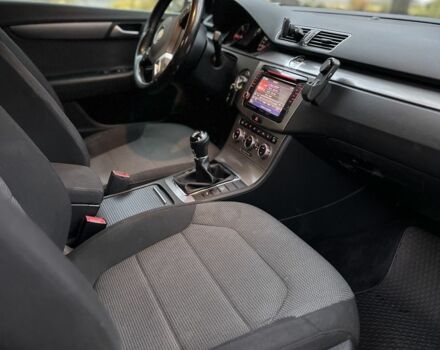 Білий Фольксваген Пассат Варіант, об'ємом двигуна 2 л та пробігом 465 тис. км за 9809 $, фото 5 на Automoto.ua