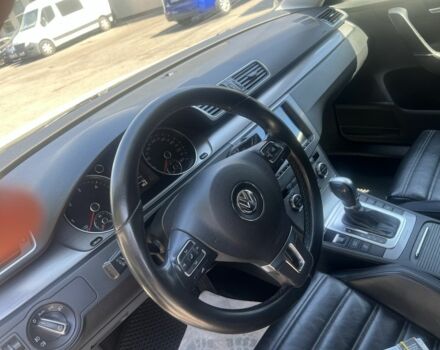 Білий Фольксваген Пассат Варіант, об'ємом двигуна 2 л та пробігом 203 тис. км за 13600 $, фото 5 на Automoto.ua