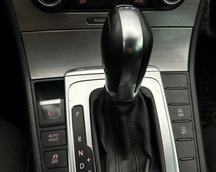 Белый Фольксваген Пассат Вариант, объемом двигателя 2 л и пробегом 280 тыс. км за 5241 $, фото 6 на Automoto.ua