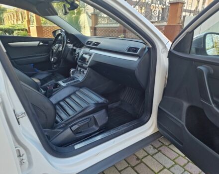 Білий Фольксваген Пассат Варіант, об'ємом двигуна 2 л та пробігом 242 тис. км за 15600 $, фото 5 на Automoto.ua