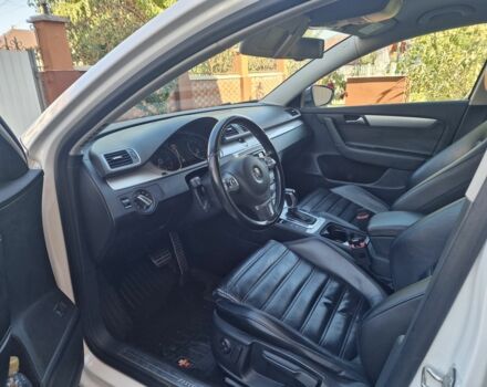 Білий Фольксваген Пассат Варіант, об'ємом двигуна 2 л та пробігом 242 тис. км за 15600 $, фото 11 на Automoto.ua