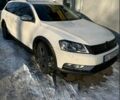 Белый Фольксваген Пассат Вариант, объемом двигателя 2 л и пробегом 300 тыс. км за 12500 $, фото 1 на Automoto.ua