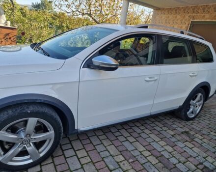 Білий Фольксваген Пассат Варіант, об'ємом двигуна 2 л та пробігом 242 тис. км за 15600 $, фото 1 на Automoto.ua