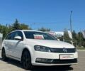 Белый Фольксваген Пассат Вариант, объемом двигателя 2 л и пробегом 180 тыс. км за 11464 $, фото 1 на Automoto.ua