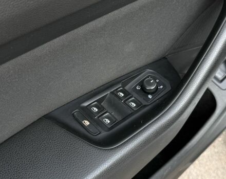 Білий Фольксваген Пассат Варіант, об'ємом двигуна 2 л та пробігом 330 тис. км за 11099 $, фото 17 на Automoto.ua