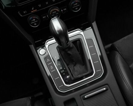 Белый Фольксваген Пассат Вариант, объемом двигателя 2 л и пробегом 256 тыс. км за 14999 $, фото 20 на Automoto.ua