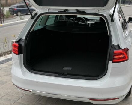 Белый Фольксваген Пассат Вариант, объемом двигателя 2 л и пробегом 256 тыс. км за 14999 $, фото 22 на Automoto.ua