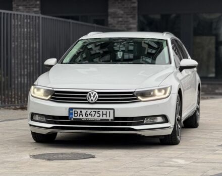 Белый Фольксваген Пассат Вариант, объемом двигателя 2 л и пробегом 256 тыс. км за 14999 $, фото 5 на Automoto.ua