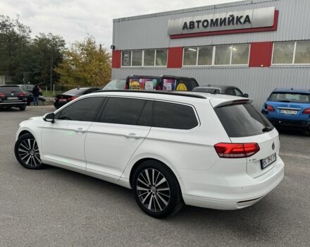 Білий Фольксваген Пассат Варіант, об'ємом двигуна 1.6 л та пробігом 216 тис. км за 13700 $, фото 5 на Automoto.ua