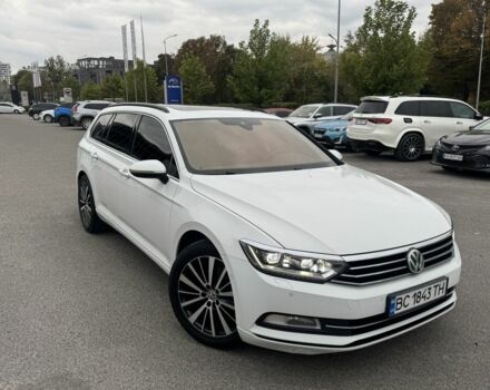 Білий Фольксваген Пассат Варіант, об'ємом двигуна 1.6 л та пробігом 216 тис. км за 13700 $, фото 9 на Automoto.ua