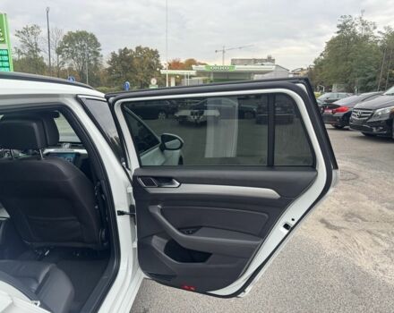 Білий Фольксваген Пассат Варіант, об'ємом двигуна 1.6 л та пробігом 216 тис. км за 13700 $, фото 19 на Automoto.ua