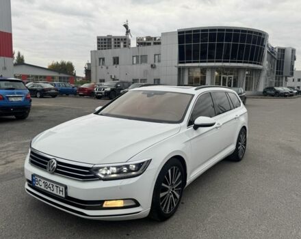 Білий Фольксваген Пассат Варіант, об'ємом двигуна 1.6 л та пробігом 216 тис. км за 13700 $, фото 3 на Automoto.ua