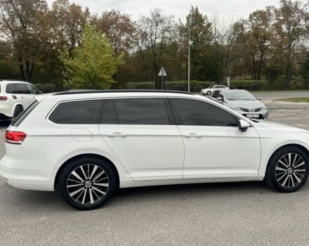 Білий Фольксваген Пассат Варіант, об'ємом двигуна 1.6 л та пробігом 216 тис. км за 13700 $, фото 10 на Automoto.ua