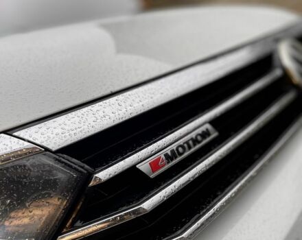 Белый Фольксваген Пассат Вариант, объемом двигателя 2 л и пробегом 275 тыс. км за 16000 $, фото 3 на Automoto.ua