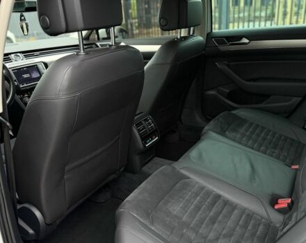 Белый Фольксваген Пассат Вариант, объемом двигателя 2 л и пробегом 256 тыс. км за 14999 $, фото 16 на Automoto.ua