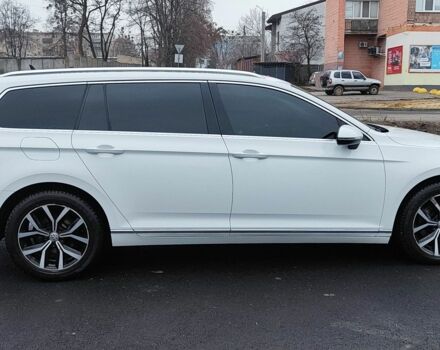 Білий Фольксваген Пассат Варіант, об'ємом двигуна 2 л та пробігом 252 тис. км за 16500 $, фото 1 на Automoto.ua