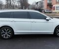 Білий Фольксваген Пассат Варіант, об'ємом двигуна 2 л та пробігом 252 тис. км за 16500 $, фото 1 на Automoto.ua