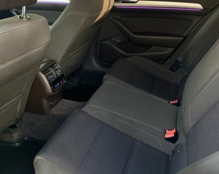 Белый Фольксваген Пассат Вариант, объемом двигателя 2 л и пробегом 245 тыс. км за 15900 $, фото 6 на Automoto.ua