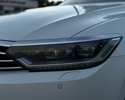 Білий Фольксваген Пассат Варіант, об'ємом двигуна 2 л та пробігом 330 тис. км за 11099 $, фото 9 на Automoto.ua