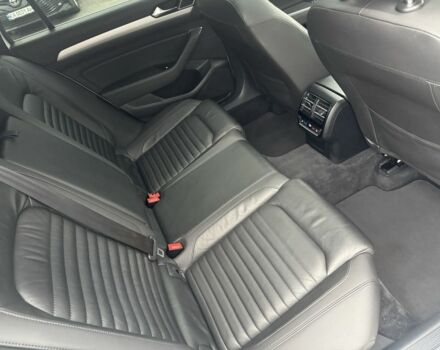 Білий Фольксваген Пассат Варіант, об'ємом двигуна 1.6 л та пробігом 216 тис. км за 13700 $, фото 22 на Automoto.ua