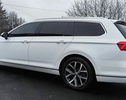 Білий Фольксваген Пассат Варіант, об'ємом двигуна 2 л та пробігом 252 тис. км за 16500 $, фото 4 на Automoto.ua