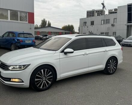 Білий Фольксваген Пассат Варіант, об'ємом двигуна 1.6 л та пробігом 216 тис. км за 13700 $, фото 2 на Automoto.ua