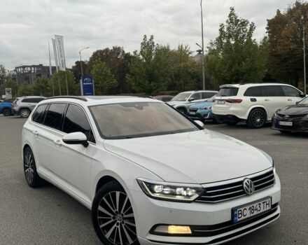Білий Фольксваген Пассат Варіант, об'ємом двигуна 1.6 л та пробігом 216 тис. км за 13700 $, фото 13 на Automoto.ua