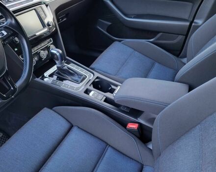 Фольксваген Пассат Вариант 2016 в Львове на Automoto.ua Белый Фольксваген Пассат Вариант, объемом двигателя 1.4 л и пробегом 275 тыс. км за 14400 $, фото 9 на Automoto.ua