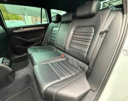 Белый Фольксваген Пассат Вариант, объемом двигателя 2 л и пробегом 79 тыс. км за 12000 $, фото 12 на Automoto.ua