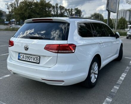 Білий Фольксваген Пассат Варіант, об'ємом двигуна 1.6 л та пробігом 214 тис. км за 14350 $, фото 3 на Automoto.ua
