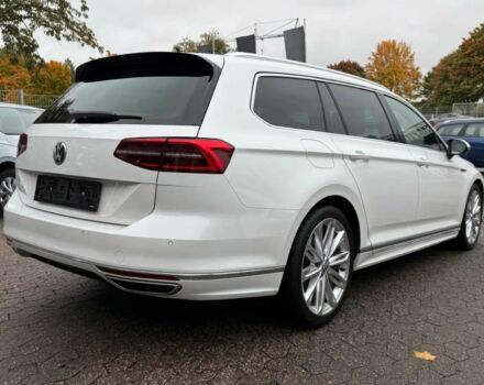 Белый Фольксваген Пассат Вариант, объемом двигателя 2 л и пробегом 79 тыс. км за 12000 $, фото 4 на Automoto.ua