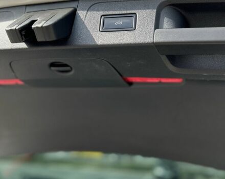 Білий Фольксваген Пассат Варіант, об'ємом двигуна 1.6 л та пробігом 214 тис. км за 14350 $, фото 5 на Automoto.ua